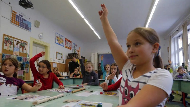 How Non-English Speakers Learn This Crazy Grammar Rule You Know But Never Heard Of