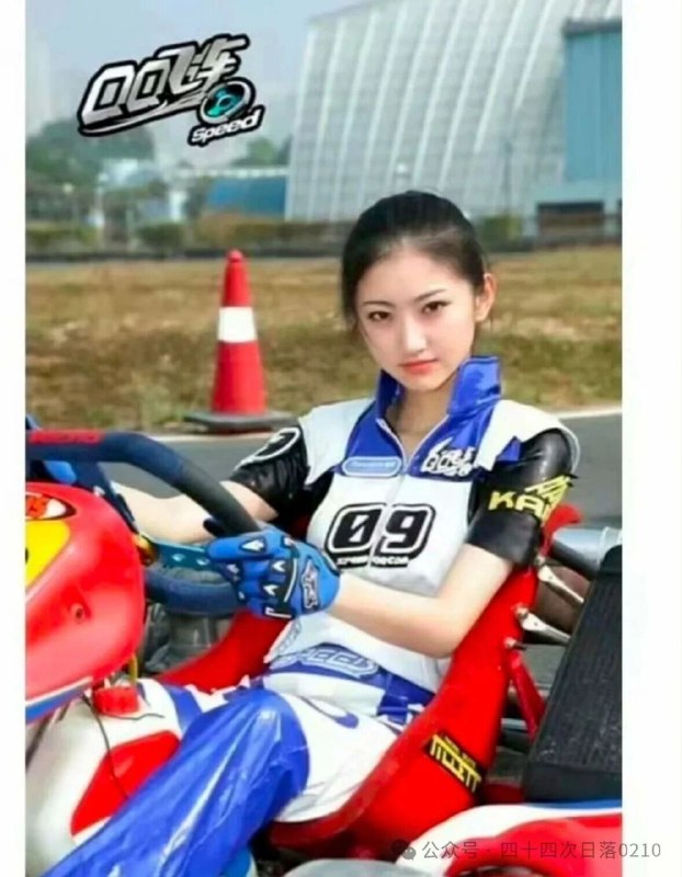 白月光 心里某个地方那么亮 却那么冰凉每个人 都有一段悲伤想隐藏 却欲盖弥彰github | pdf